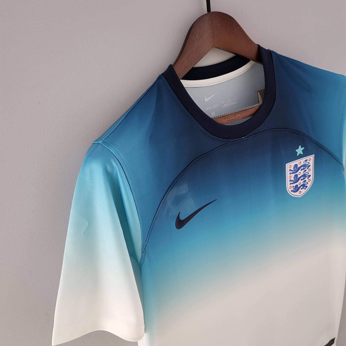 Angleterre Bleu Blanc 2022